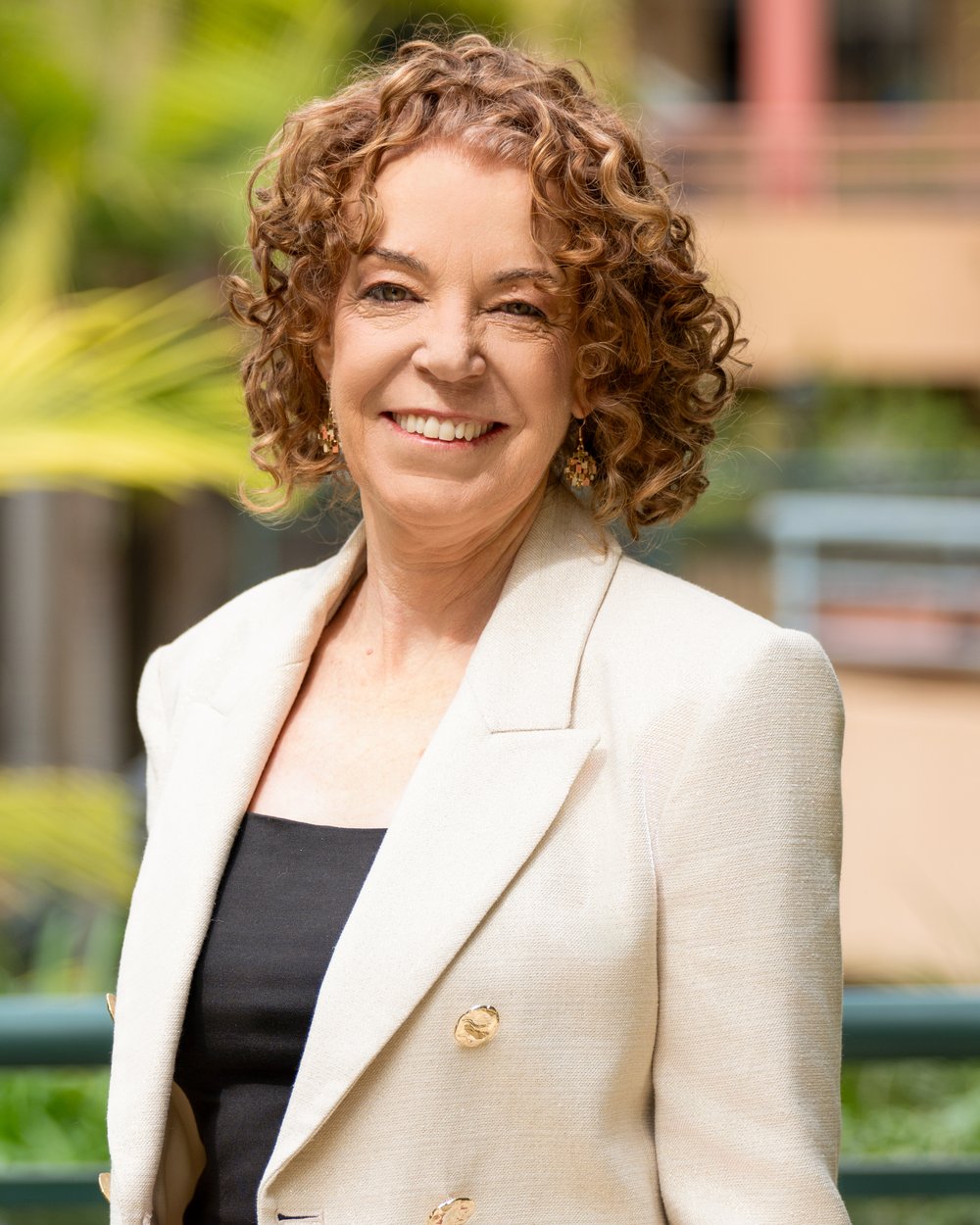 Roslyn Ante